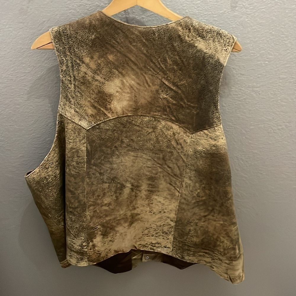 Vintage Brown Suede Leather Vest for Men - Picture 4 of 16